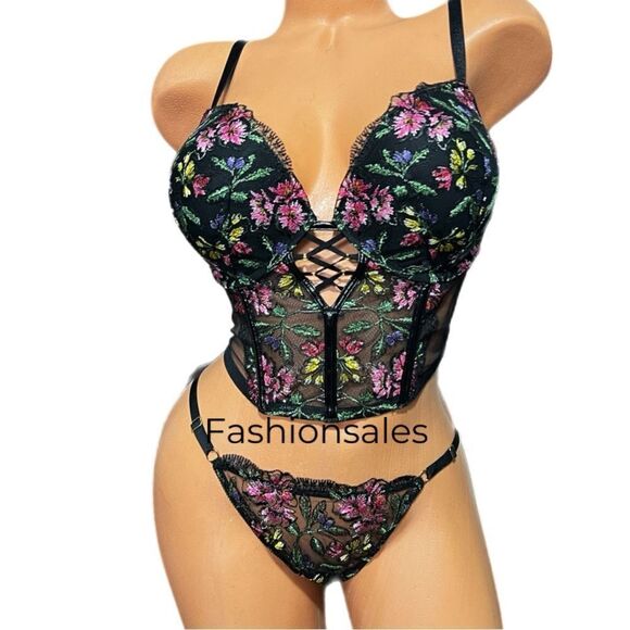 Victorias Secret Very Sexy Push Up Corset Top bra & String Cheeky Panty 32D / S - Picture 3 of 9